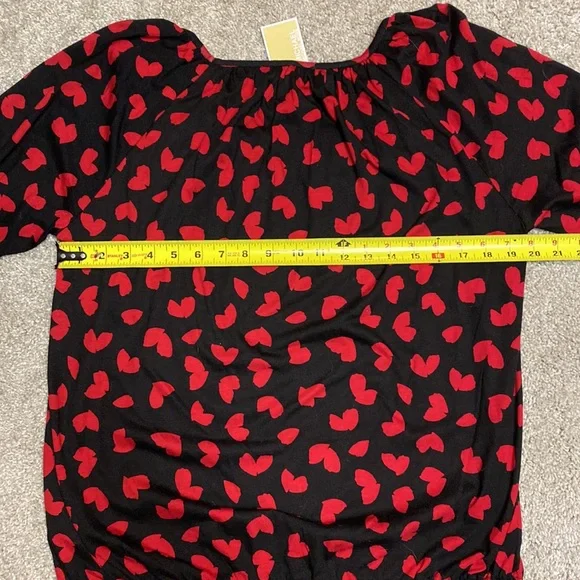 ๐๐Michael Kors black & red blouse - Picture 6 of 8